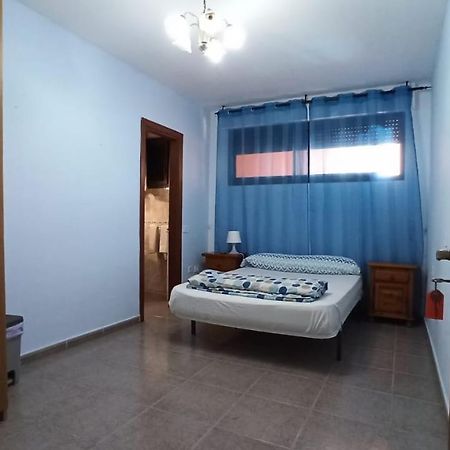 Los Cristianos Centro, Room With A Private Bathroom In Shared Apartment Arona  Esterno foto